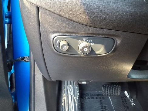Used 2024 Chevrolet Equinox LS FWD image 28