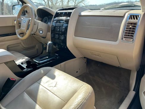 Used 2011 Ford Escape Limited w/ 302A Rapid Spec Order Code image 8