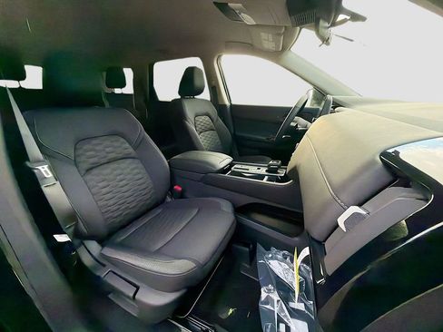 New 2025 Nissan Pathfinder SV w/ Cargo Package image 32