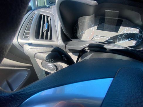 Used 2022 Ford Transit Connect XL image 26