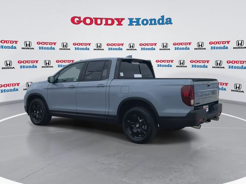 Used 2026 Honda Ridgeline Black Edition image 6