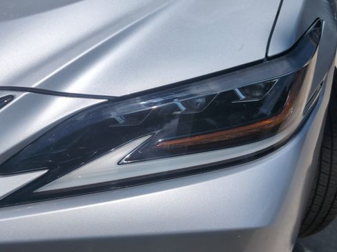 Used 2019 Lexus ES 350 F Sport w/ Accessory Package 2 FWD image 6