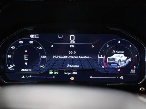 Used 2024 GMC Sierra 1500 AT4 w/ Technology Package image 39