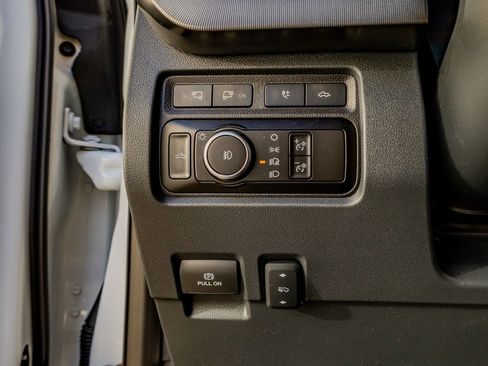 Used 2024 Ford F350 Platinum image 21