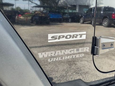 Used 2014 Jeep Wrangler Unlimited Sport w/ Quick Order Package 24S image 10