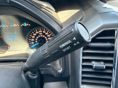 Used 2016 Ford F150 XLT AWD/4WD image 15