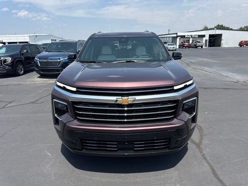Used 2026 Chevrolet Traverse High Country FWD image 11