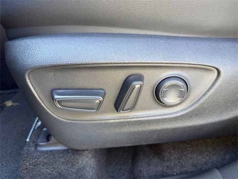 New 2026 Toyota Highlander XLE image 27