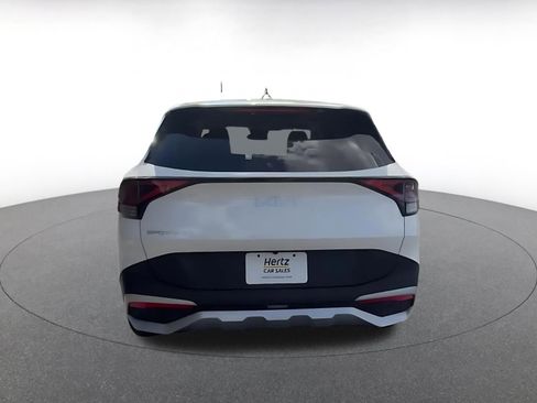 Used 2025 Kia Sportage LX image 12