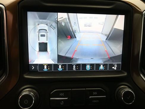 Used 2019 Chevrolet Silverado 1500 High Country w/ Technology Package AWD/4WD image 45