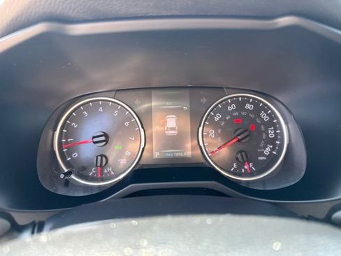 Used 2020 Toyota RAV4 XLE Premium AWD/4WD image 16