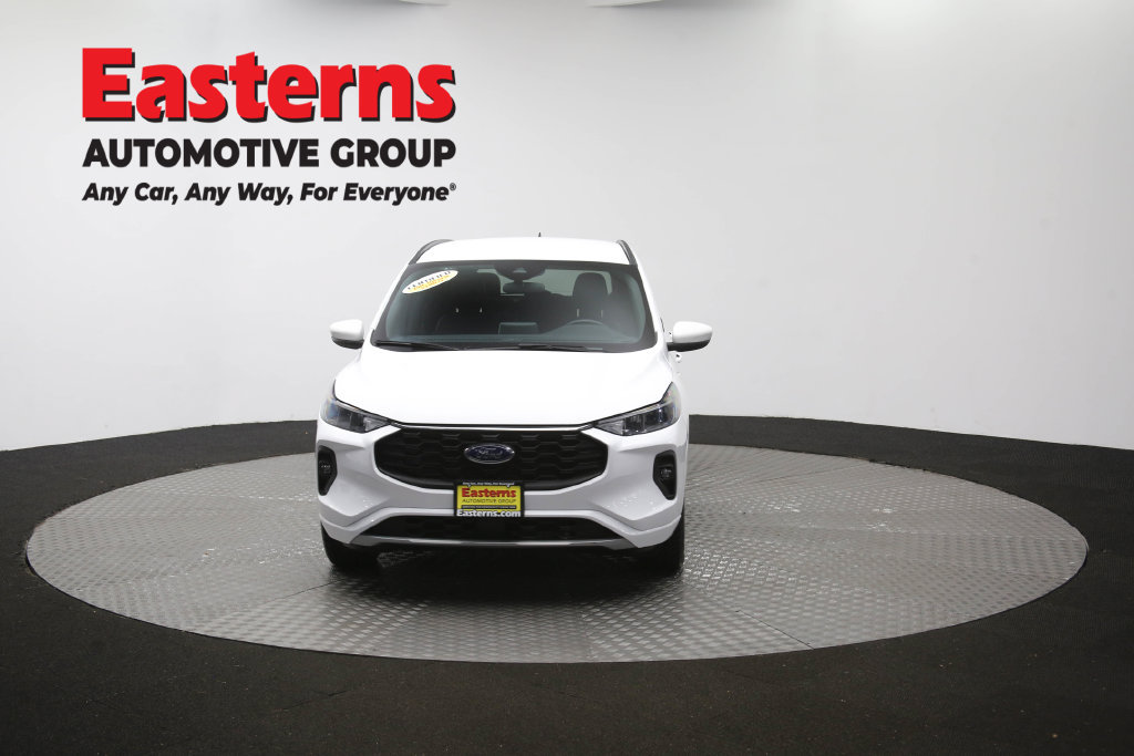 Used 2023 Ford Escape ST-Line Select AWD/4WD image 53