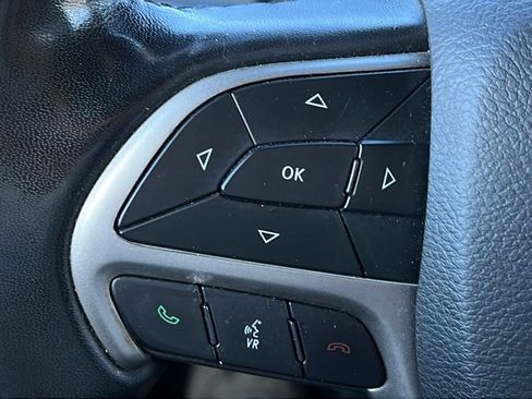 Used 2022 Jeep Grand Cherokee Limited RWD image 20