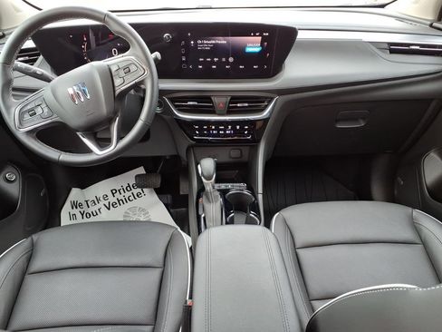 Certified 2025 Buick Encore GX Avenir w/ Avenir Convenience Package AWD/4WD image 10