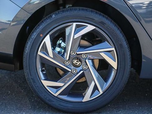 New 2026 Hyundai Elantra Limited FWD image 13