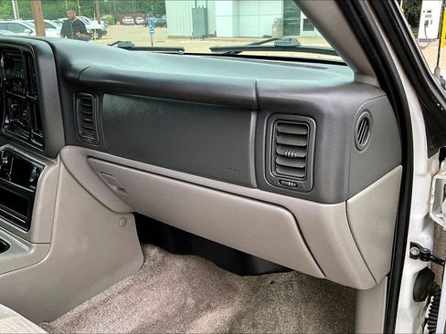 Used 2003 Chevrolet Tahoe LS w/ Cargo Package RWD image 19