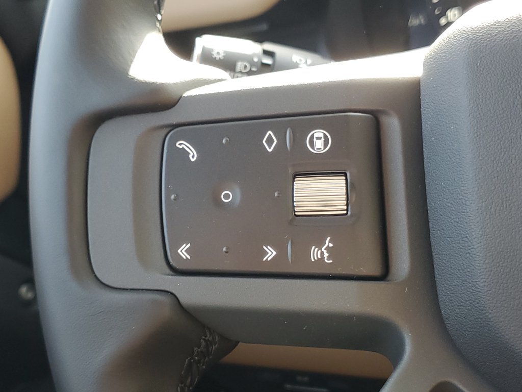New 2026 Land Rover Defender 110 S AWD/4WD image 16