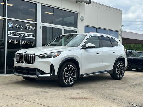 Used 2025 BMW X1 xDrive28i w/ Premium Package AWD/4WD image 4
