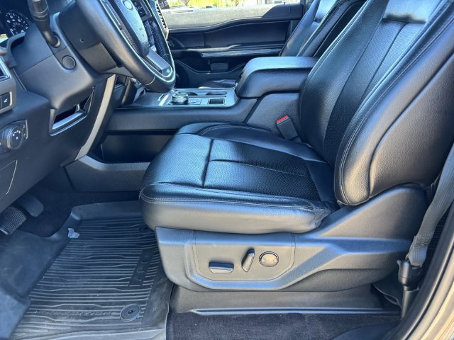 Used 2021 Ford Expedition Max XLT RWD image 19