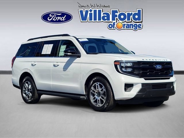 Certified 2025 Ford Expedition Active AWD/4WD image 34