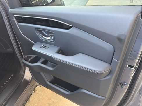 Used 2025 Honda Pilot EX-L image 14