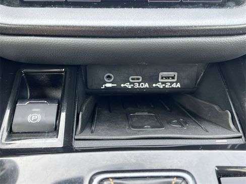 Used 2024 Subaru Outback Wilderness w/ Wilderness Package image 15