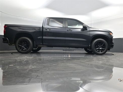 Used 2022 Chevrolet Silverado 1500 Custom image 45