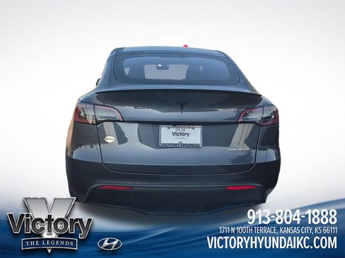 Used 2023 Tesla Model Y Performance AWD/4WD image 4