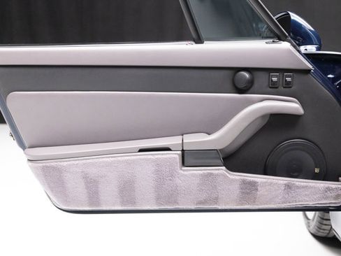 Used 1997 Porsche 911 Carrera S image 39