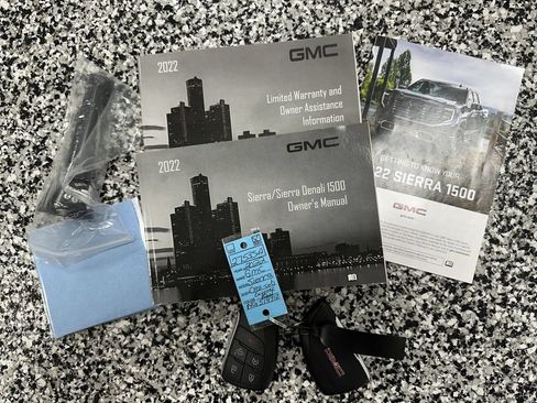 Used 2022 GMC Sierra 1500 SLT w/ SLT Premium Plus Package AWD/4WD image 25