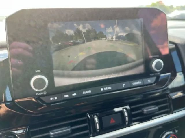 Certified 2025 Nissan Pathfinder SV AWD/4WD image 38