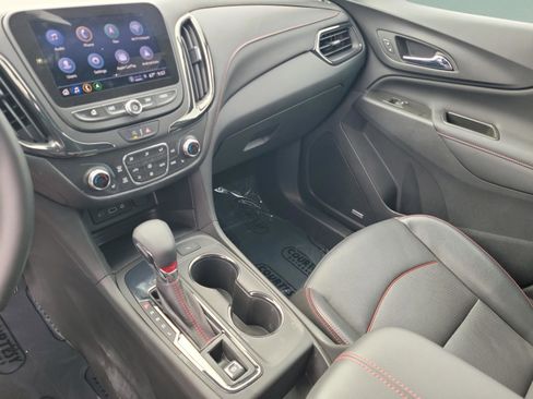 Used 2023 Chevrolet Equinox RS w/ RS Leather Package image 8