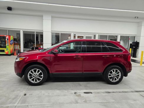 Used 2014 Ford Edge SEL w/ Equipment Group 205A AWD/4WD image 3