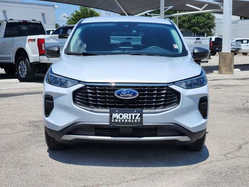 Used 2025 Ford Escape Active FWD image 2