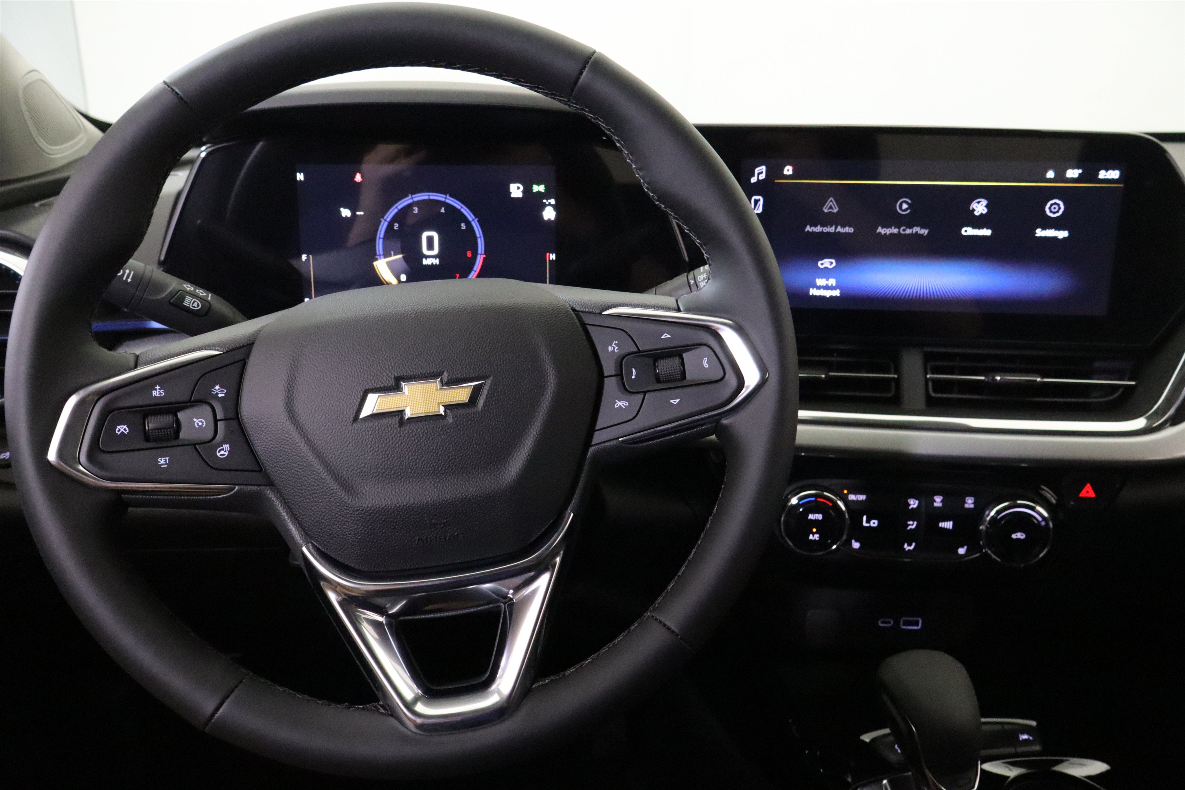 New 2026 Chevrolet Trax LT w/ LT Convenience Package FWD image 24