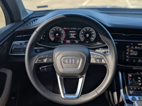 Used 2025 Audi Q7 3.0T Premium Plus image 26
