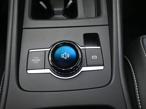 New 2026 Volkswagen Tiguan SE image 4