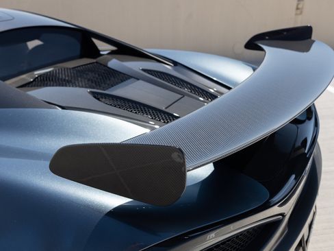 Used 2020 McLaren 620R RWD image 39