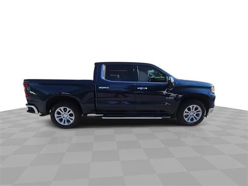 Used 2023 Chevrolet Silverado 1500 LTZ image 9