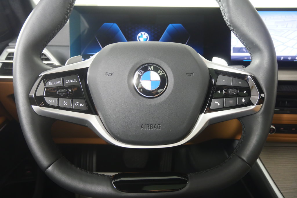 Used 2025 BMW 330i Sedan RWD image 19