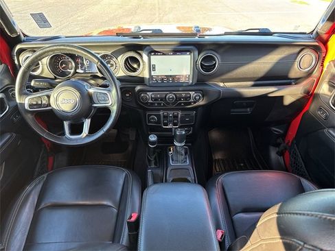 Used 2020 Jeep Gladiator Overland image 12