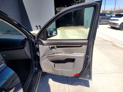 Used 2012 Hyundai Santa Fe GLS image 19