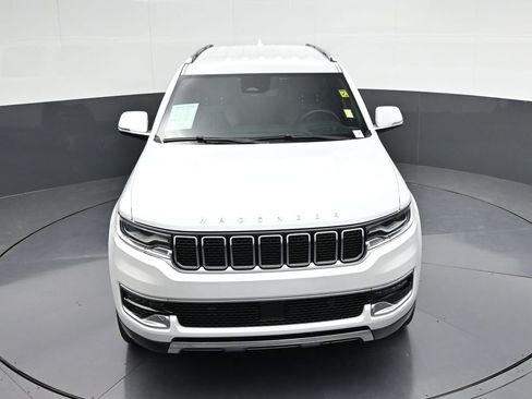 Used 2022 Jeep Wagoneer Series III image 23