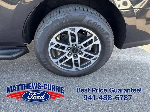 New 2026 Ford Expedition Active RWD image 17