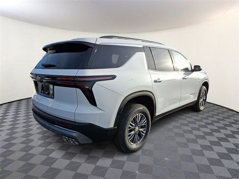 New 2026 Chevrolet Traverse LT w/ LPO, Floor Liner Package image 4