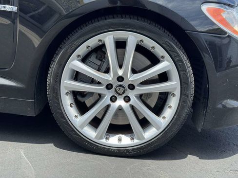 Used 2011 Jaguar XF R RWD image 6