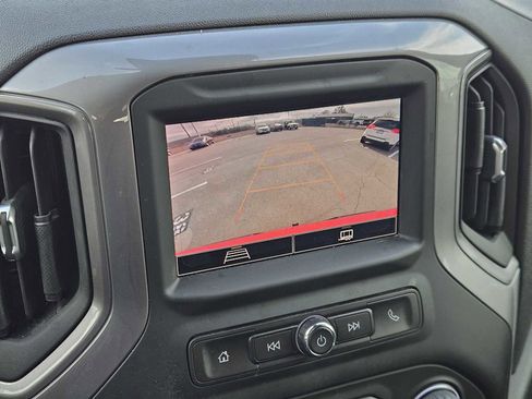 Used 2022 Chevrolet Silverado 1500 Custom image 17