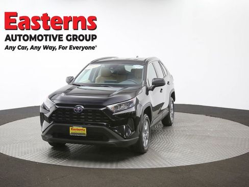 Used 2022 Toyota RAV4 LE image 52