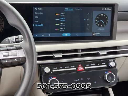 Used 2025 Hyundai Tucson SEL AWD/4WD image 23