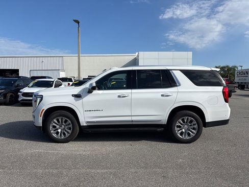 Used 2025 GMC Yukon Denali AWD/4WD image 2